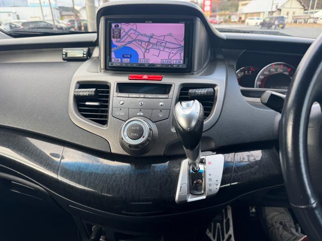 オデッセイ アブソルート(11枚目)