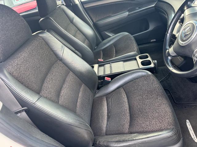 オデッセイ アブソルート(16枚目)