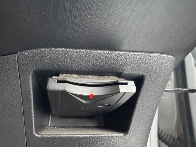 ヴィッツ F(8枚目)