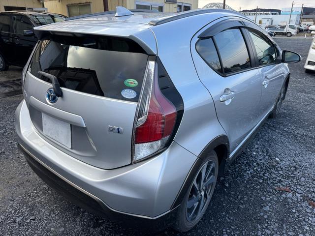 アクア Ｘ－アーバン（4枚目）