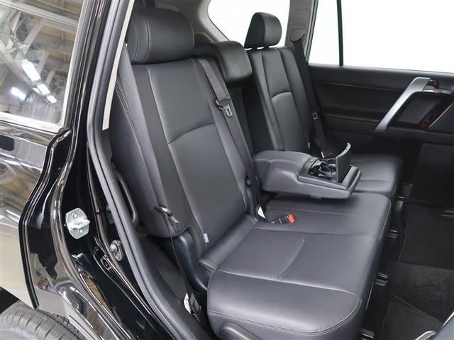TX Lパッケージ 革シート 4WD フルセグ DVD再生 ミュージックプレイヤー接続可 バックカメラ ETC LEDヘッドランプ 乗車定員7人 3列シート ワンオーナー フルエアロ 記録簿 ディーゼル(9枚目)