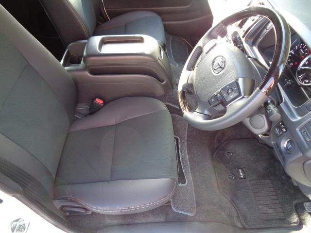 ハイエースバン ロングスーパーGL 4WD バックカメラ ナビ TV クリアランスソナー レーンアシスト 衝突被害軽減システム 両側スライドドア オートマチックハイビーム オートライト スマートキー 電動格納ミラー AT アルミホイール(26枚目)