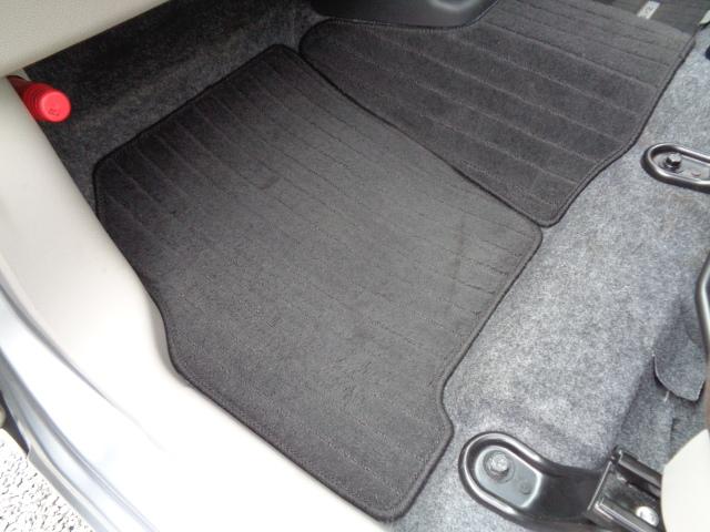 デイズ Ｊ　衝突被害軽減システム　キーレスエントリー　電動格納ミラー　ベンチシート　ＣＶＴ　ＡＢＳ　ＥＳＣ　ＣＤ　ミュージックプレイヤー接続可　衝突安全ボディ　エアコン　パワーステアリング　パワーウィンドウ（22枚目）