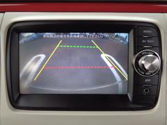バックカメラ装備。駐車が苦手な方には欠かせません。 4