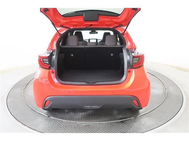 ヤリス ハイブリッドＺ　メモリーナビ　ミュージックプレイヤー接続可　バックカメラ　衝突被害軽減システム　ＬＥＤヘッドランプ　ワンオーナー　記録簿（27枚目）