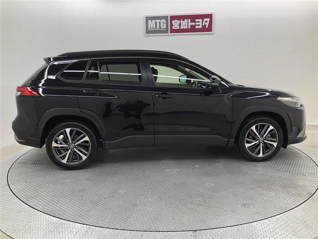 カローラクロス ハイブリッド　Ｚ　サンルーフ　４ＷＤ　フルセグ　ミュージックプレイヤー接続可　バックカメラ　衝突被害軽減システム　ＥＴＣ　ドラレコ　ＬＥＤヘッドランプ　ワンオーナー　記録簿（6枚目）