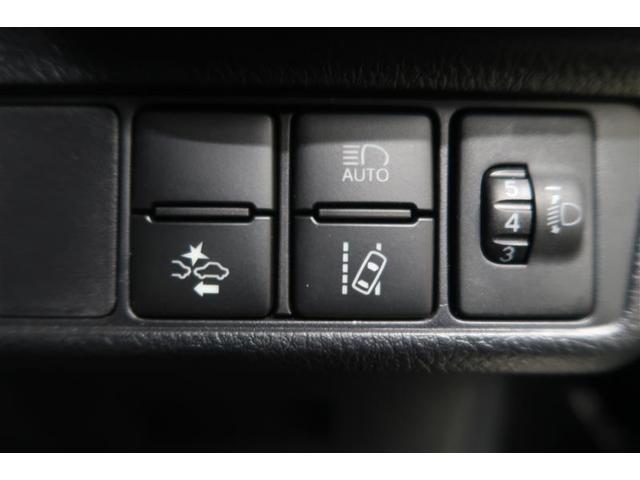 カローラフィールダー １．５Ｇ　フルセグ　メモリーナビ　ＤＶＤ再生　バックカメラ　衝突被害軽減システム　ＥＴＣ　ワンオーナー　記録簿　アイドリングストップ（4枚目）