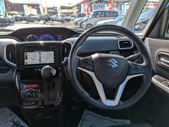 内装美車☆ダッシュボードもシートも当然キレイ・清潔に仕上げております。内装のキレイなお車は気持ちがいいですし、コンディションのいい車が多いんです。独自ローン有ります♪ＴＥＬ０２２−２８７−４１９０まで 5