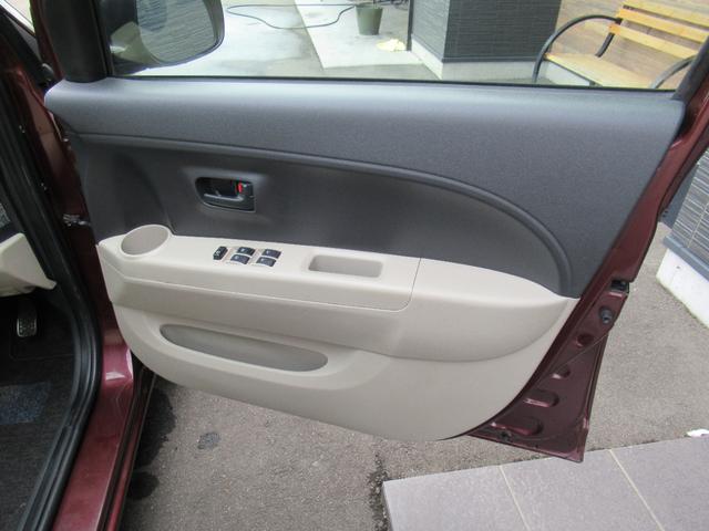 パッソ X Fパッケージ 純正HIDヘッドライト 社外アルミホイール 純正オーディオ 電動格納ミラー 全面鏡面磨き施工済み ポリマーコーティング施工済み 足回り塩害ガード施工済み 純正キーレス(18枚目)