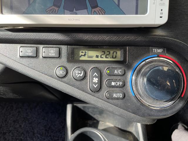 アクア Ｓ　ワンオーナー　純正ナビ（ワンセグＴＶ）ＥＴＣ　バックカメラ　スマートキー　記録簿有　リヤコーナーセンサー　ステアリングリモコン（12枚目）