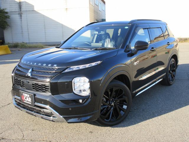 アウトランダーＰＨＥＶ ブラックエディション　４ＷＤ　　純正ナビ　　全周囲モニター　　ＥＴＣ　　電動サンルーフ　　前後ドラレコ　　　社用車アップ（5枚目）