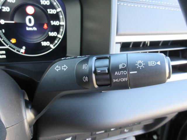 アウトランダーＰＨＥＶ ブラックエディション　４ＷＤ　　純正ナビ　　全周囲モニター　　ＥＴＣ　　電動サンルーフ　　前後ドラレコ　　　社用車アップ（36枚目）