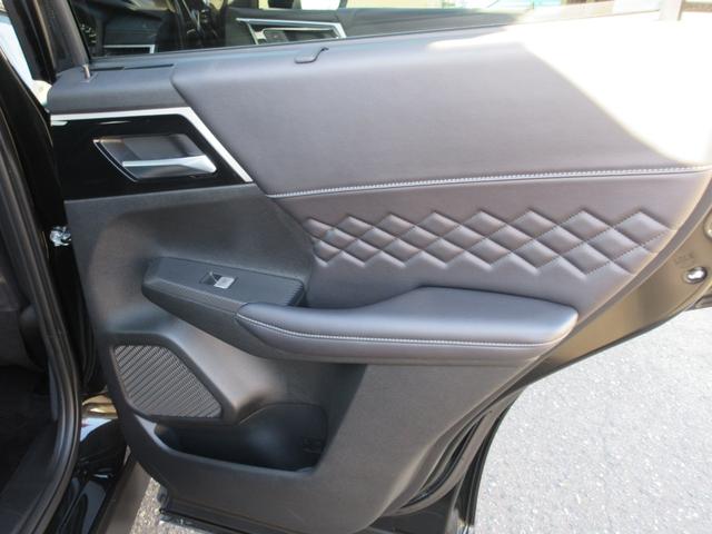 アウトランダーＰＨＥＶ ブラックエディション　４ＷＤ　　純正ナビ　　全周囲モニター　　ＥＴＣ　　電動サンルーフ　　前後ドラレコ　　　社用車アップ（46枚目）