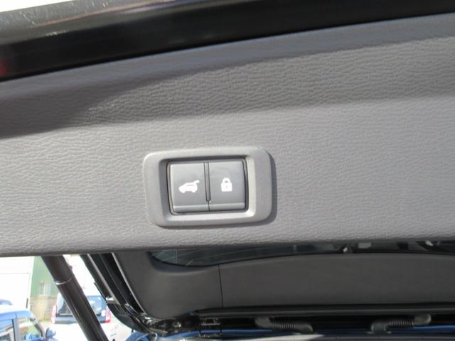 アウトランダーＰＨＥＶ ブラックエディション　４ＷＤ　　純正ナビ　　全周囲モニター　　ＥＴＣ　　電動サンルーフ　　前後ドラレコ　　　社用車アップ（49枚目）