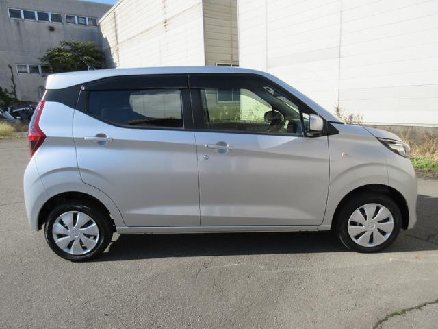 ｅＫワゴン Ｇ　４ＷＤ　ナビ　　バックカメラ　　衝突被害軽減ブレーキ　　プッシュスタート　　ドラレコ　　レンタアップ（4枚目）