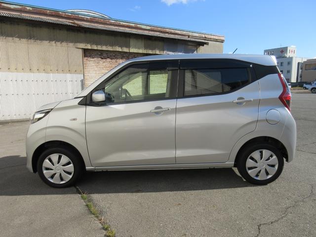 ｅＫワゴン Ｇ　４ＷＤ　ナビ　　バックカメラ　　衝突被害軽減ブレーキ　　プッシュスタート　　ドラレコ　　レンタアップ（5枚目）