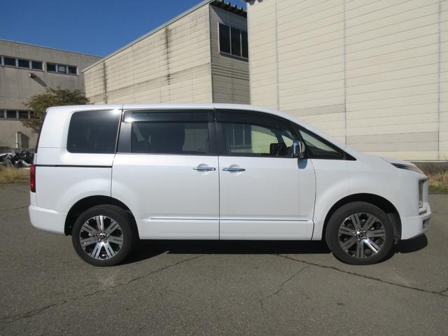 デリカD:5 P 4WD ディーゼル ナビ 全方位カメラ ドラレコ 電動バックドア 左右両側電動スライドドア ETC(4枚目)