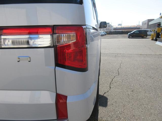 デリカD:5 P 4WD ディーゼル ナビ 全方位カメラ ドラレコ 電動バックドア 左右両側電動スライドドア ETC(15枚目)