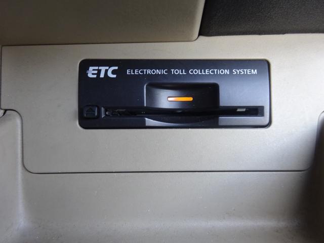 20G 保証付 禁煙車 純正カーウイングスナビゲーション アラウンドビューモニター ビルトインETC DVD再生 CD 純正フリップダウンモニター 純正アルミホイール 電動格納ミラー(9枚目)