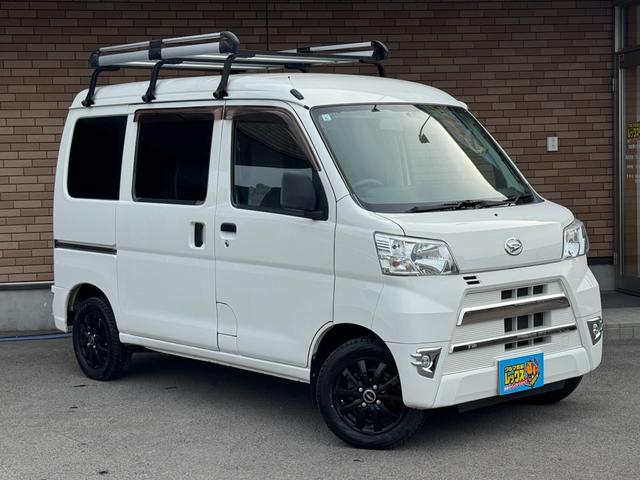 ハイゼットカーゴ スペシャル　保証付　禁煙車　４ＷＤ　ルーフキャリア　バンパー同色　外品ＡＷ　ＬＥＤヘッドライト　外品ナビ　フルセグＴＶ　Ｂｌｕｅｔｏｏｔｈ　ＥＴＣ　フォグランプ　アイドリングストップ　外品１３ＡＷ（17枚目）