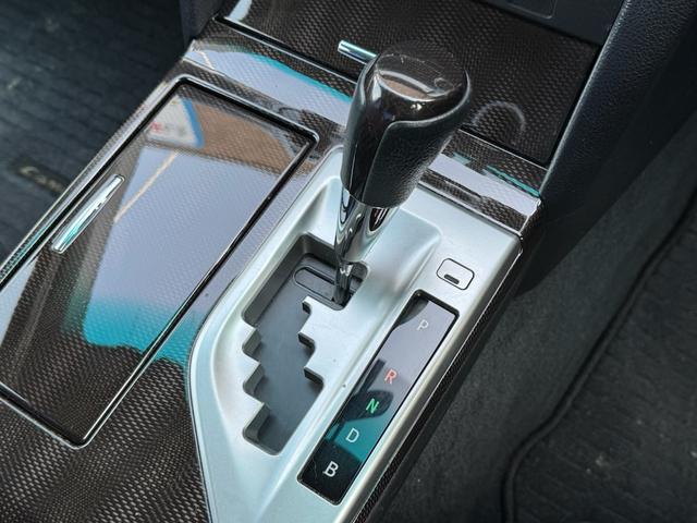 カムリ ハイブリッド　保証付　禁煙車　後期フェイス　エアロ　Ｗｏｒｋ製２０ＡＷ　純正ナビ　ＴＶ　Ｂモニター　ビルトインＥＴＣ　ＨＩＤヘッド＆フォグ＆オートライト　プッシュ＆スマートキー　横滑り防止（13枚目）