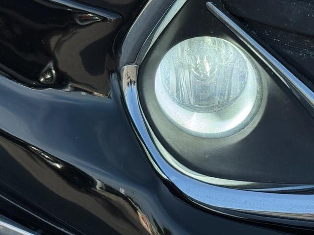カムリ ハイブリッド　保証付　禁煙車　後期フェイス　エアロ　Ｗｏｒｋ製２０ＡＷ　純正ナビ　ＴＶ　Ｂモニター　ビルトインＥＴＣ　ＨＩＤヘッド＆フォグ＆オートライト　プッシュ＆スマートキー　横滑り防止（20枚目）