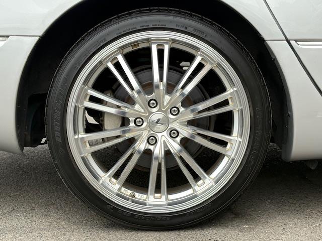 セルシオ eR仕様 保証付 禁煙車 7万km サンルーフ 本革&電動&エアシート メーカーナビ Bモニター クルーズコントロール スマートキー HID オートライト ビルトインETC 外品19インチAW(10枚目)