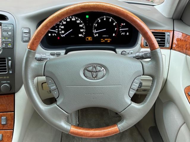 セルシオ eR仕様 保証付 禁煙車 7万km サンルーフ 本革&電動&エアシート メーカーナビ Bモニター クルーズコントロール スマートキー HID オートライト ビルトインETC 外品19インチAW(14枚目)