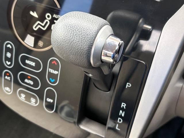 ｅＫワゴン Ｍ　保証付　禁煙車　走行５．３万ｋｍ　純正オーディオ　キーレス　アイドリングストップ　純正１４ホイール　ベンチシート　オートエアコン（15枚目）