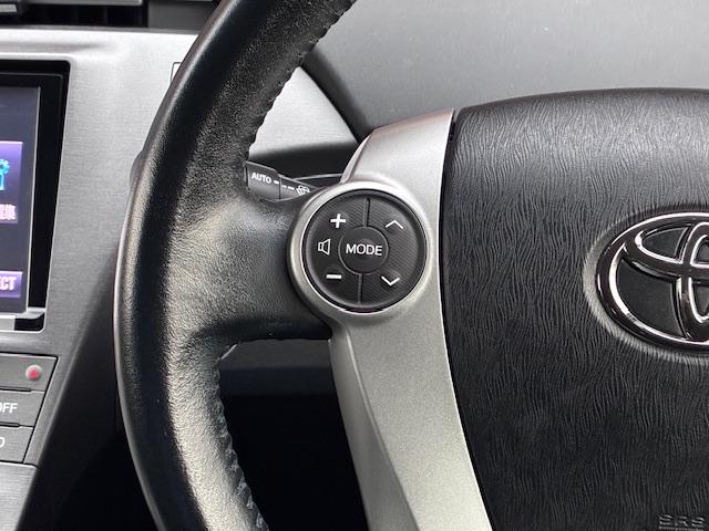 プリウス Ｇツーリングセレクションレザーパッケージ　保証付　禁煙車　純正ナビ　フルセグ　Ｂモニター　Ｂｌｕｅｔｏｏｔｈ　本革シート　ビルトインＥＴＣ　シートヒーター　電動シート　追従型クルコン　ＬＥＤライト　プリクラッシュ　スマートキ―　純正１７ＡＷ（13枚目）