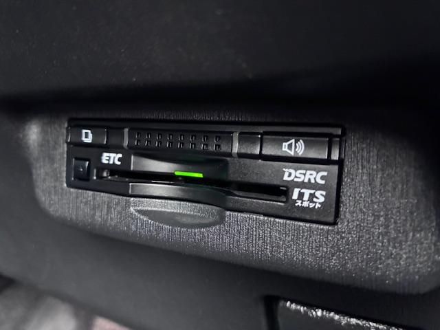 プリウス Ｇツーリングセレクションレザーパッケージ　保証付　禁煙車　純正ナビ　フルセグ　Ｂモニター　Ｂｌｕｅｔｏｏｔｈ　本革シート　ビルトインＥＴＣ　シートヒーター　電動シート　追従型クルコン　ＬＥＤライト　プリクラッシュ　スマートキ―　純正１７ＡＷ（22枚目）