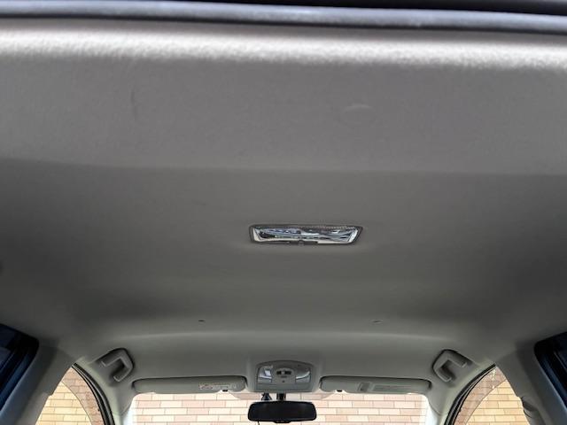 プリウス Ｇツーリングセレクションレザーパッケージ　保証付　禁煙車　純正ナビ　フルセグ　Ｂモニター　Ｂｌｕｅｔｏｏｔｈ　本革シート　ビルトインＥＴＣ　シートヒーター　電動シート　追従型クルコン　ＬＥＤライト　プリクラッシュ　スマートキ―　純正１７ＡＷ（26枚目）