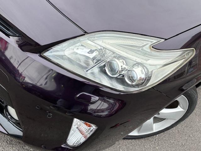 プリウス Ｇツーリングセレクションレザーパッケージ　保証付　禁煙車　純正ナビ　フルセグ　Ｂモニター　Ｂｌｕｅｔｏｏｔｈ　本革シート　ビルトインＥＴＣ　シートヒーター　電動シート　追従型クルコン　ＬＥＤライト　プリクラッシュ　スマートキ―　純正１７ＡＷ（49枚目）