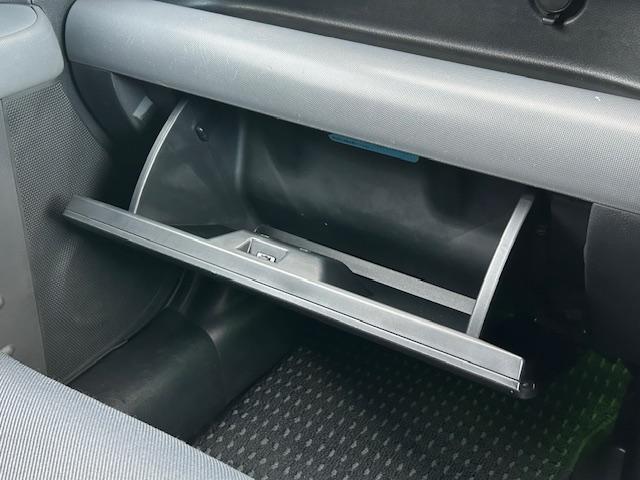 エレメント ベースグレード　保証付　禁煙車　４ＷＤ　外品１９ＡＷ　ホワイトレタータイヤ　フローティングナビ　ＨＩＤライト　観音開き　キーレス（35枚目）