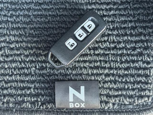 Ｎ－ＢＯＸ Ｇ・Ｌパッケージ　保証付　禁煙車　電動スライドドア　純正ナビ　フルセグＴＶ　Ｂモニター　Ｂｌｕｅｔｏｏｔｈ　ビルトインＥＴＣ　スマートキ―　プッシュスタート　横滑り防止　純正ホイール（15枚目）