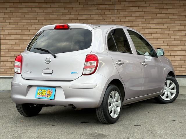 マーチ １２Ｇ　保証付　禁煙車　外品ナビ　地デジＴＶ　スマートキー　プッシュスタート　ＥＴＣ　Ａ－ＳＴＯＰ　オートエアコン　オートライト　純正ホイール（8枚目）