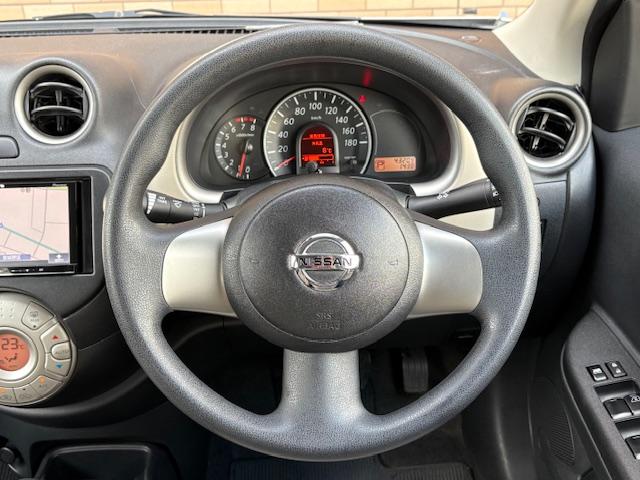 マーチ １２Ｇ　保証付　禁煙車　外品ナビ　地デジＴＶ　スマートキー　プッシュスタート　ＥＴＣ　Ａ－ＳＴＯＰ　オートエアコン　オートライト　純正ホイール（12枚目）