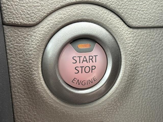 マーチ １２Ｇ　保証付　禁煙車　外品ナビ　地デジＴＶ　スマートキー　プッシュスタート　ＥＴＣ　Ａ－ＳＴＯＰ　オートエアコン　オートライト　純正ホイール（14枚目）