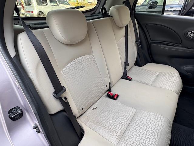 マーチ １２Ｇ　保証付　禁煙車　外品ナビ　地デジＴＶ　スマートキー　プッシュスタート　ＥＴＣ　Ａ－ＳＴＯＰ　オートエアコン　オートライト　純正ホイール（20枚目）