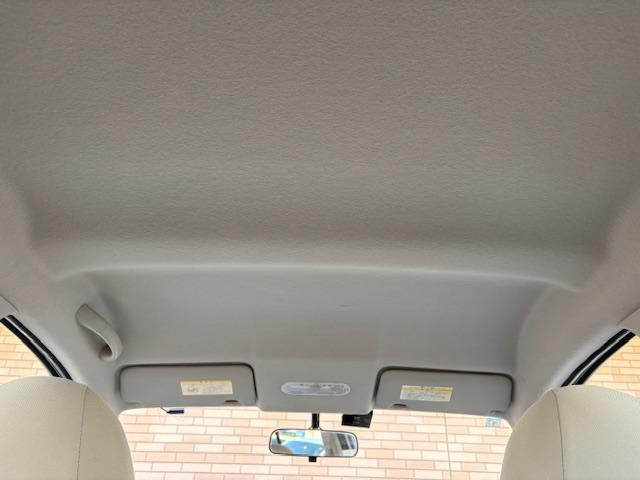 マーチ １２Ｇ　保証付　禁煙車　外品ナビ　地デジＴＶ　スマートキー　プッシュスタート　ＥＴＣ　Ａ－ＳＴＯＰ　オートエアコン　オートライト　純正ホイール（22枚目）