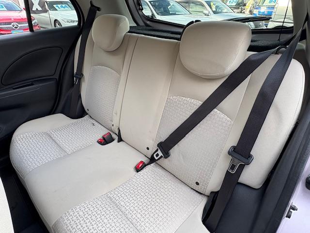 マーチ １２Ｇ　保証付　禁煙車　外品ナビ　地デジＴＶ　スマートキー　プッシュスタート　ＥＴＣ　Ａ－ＳＴＯＰ　オートエアコン　オートライト　純正ホイール（31枚目）