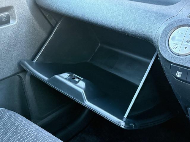 ライフ ディーバスマートスタイル　保証付　禁煙車　ナビ　地デジＴＶ　Ｂカメラ　スマートキー　ＥＴＣ　ＨＩＤ　オートライト　フォグ　純正アルミホイール（36枚目）