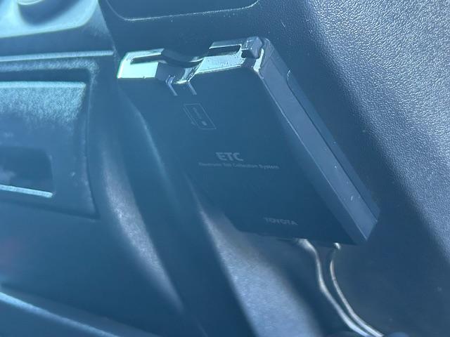 ハイエースバン ロングスーパーＧＬ　保証付　禁煙車　４ＷＤ　軽油　ターボ　寒冷地仕様　ホワイトレタータイヤ　純正ナビ　地デジＴＶ　Ｂモニター　ＥＴＣ　ＬＥＤライト　フォグランプ　キーレスキー　サーキュレーター（18枚目）