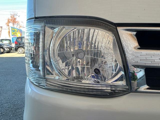 ハイエースバン ロングスーパーＧＬ　保証付　禁煙車　４ＷＤ　軽油　ターボ　寒冷地仕様　ホワイトレタータイヤ　純正ナビ　地デジＴＶ　Ｂモニター　ＥＴＣ　ＬＥＤライト　フォグランプ　キーレスキー　サーキュレーター（25枚目）