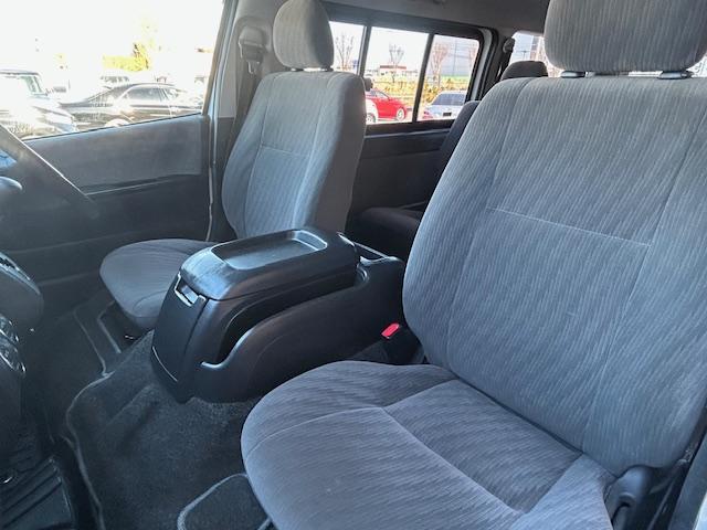 ハイエースバン ロングスーパーＧＬ　保証付　禁煙車　４ＷＤ　軽油　ターボ　寒冷地仕様　ホワイトレタータイヤ　純正ナビ　地デジＴＶ　Ｂモニター　ＥＴＣ　ＬＥＤライト　フォグランプ　キーレスキー　サーキュレーター（33枚目）