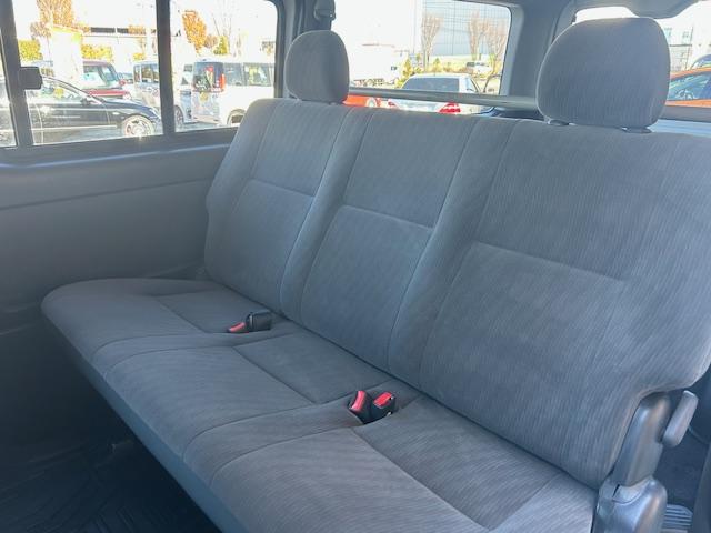 ハイエースバン ロングスーパーＧＬ　保証付　禁煙車　４ＷＤ　軽油　ターボ　寒冷地仕様　ホワイトレタータイヤ　純正ナビ　地デジＴＶ　Ｂモニター　ＥＴＣ　ＬＥＤライト　フォグランプ　キーレスキー　サーキュレーター（34枚目）