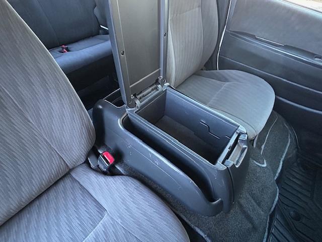 ハイエースバン ロングスーパーＧＬ　保証付　禁煙車　４ＷＤ　軽油　ターボ　寒冷地仕様　ホワイトレタータイヤ　純正ナビ　地デジＴＶ　Ｂモニター　ＥＴＣ　ＬＥＤライト　フォグランプ　キーレスキー　サーキュレーター（37枚目）