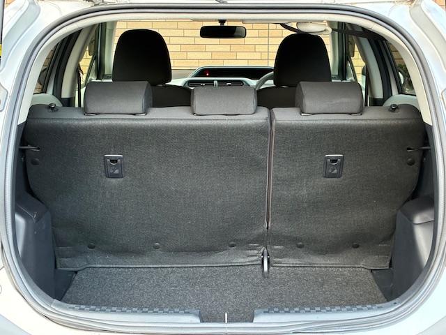 アクア Ｓ　保証付　禁煙車　ワンオーナー　純正ナビ　ＴＶ　Ｂモニター　Ｂｌｕｅｔｏｏｔｈ　シートヒーター　ＬＥＤバルブ　スマートキ―　プッシュスタート　オートライト　純正ホイール（25枚目）