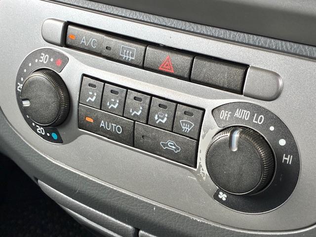 タント カスタムＶＳターボ　アウトレットカー　禁煙車　ターボ車　外品ナビ　Ｂモニター　ＥＴＣ　ハーフレザーシート　ＨＩＤヘッドライト　ＭＯＭＯステアリング　スマートキ―　純正１４ＡＷ（15枚目）