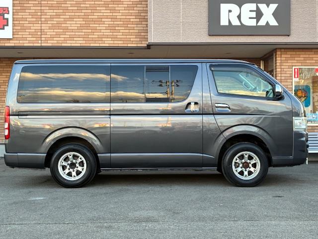 ハイエースバン ロングスーパーGL 保証付 禁煙車 4WD ディーゼル ターボ 純正ナビ TV Bモニター Bluetooth サーキュレーター ETC 外品15AW(7枚目)